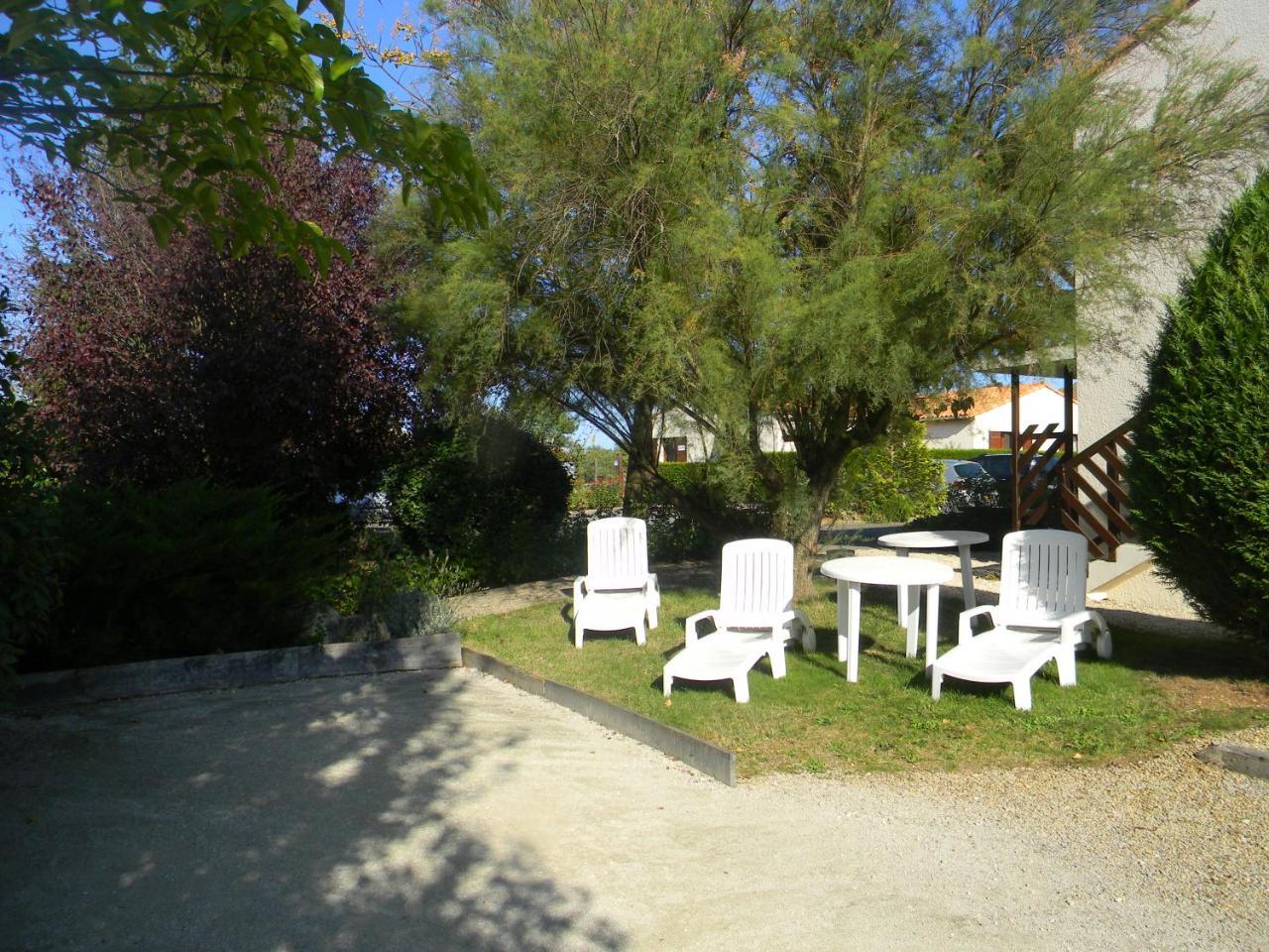 Residence Hoteliere Helios Jonzac Dış mekan fotoğraf